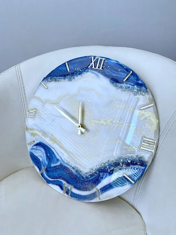 Aqua_Horizon_Wall_Clock