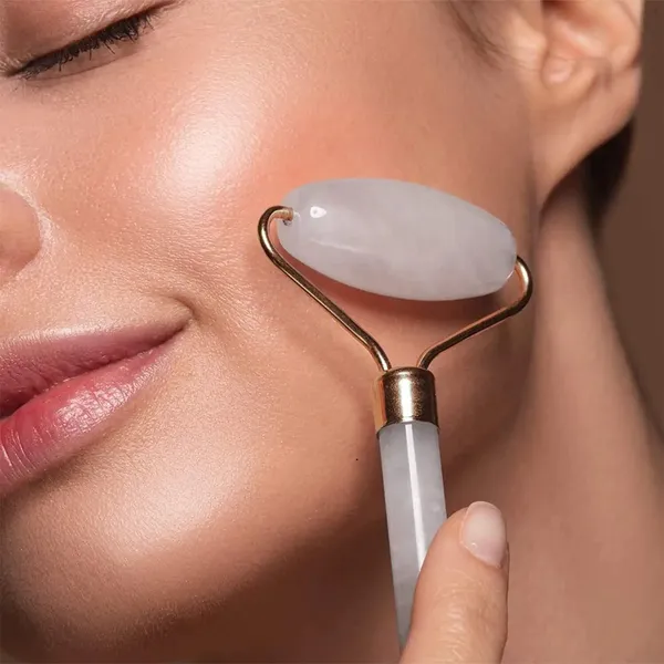 Pink_Rose_Quartz_Roller_For_Wrinkles,_Eye_Puffiness,_Facial_Massage