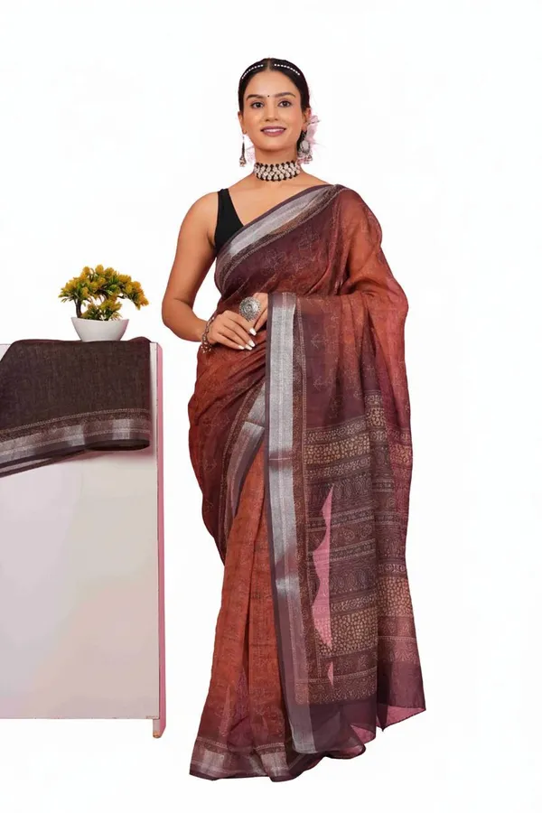 Bandhani_Print_Saree_with_Unstitched_Blouse_for_Women