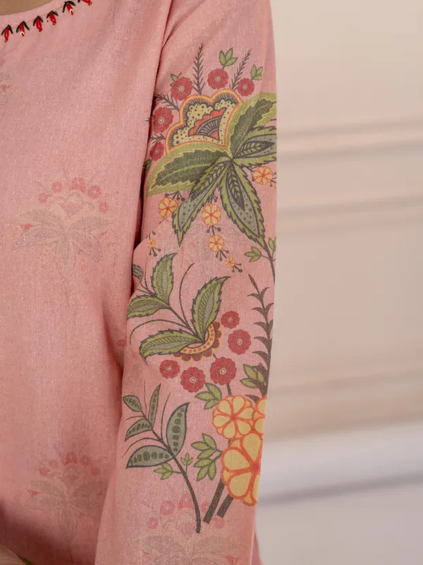 Women_Floral_Printed_Regular_Fit_Kurta_with_Matching_Trousers_&_Dupatta