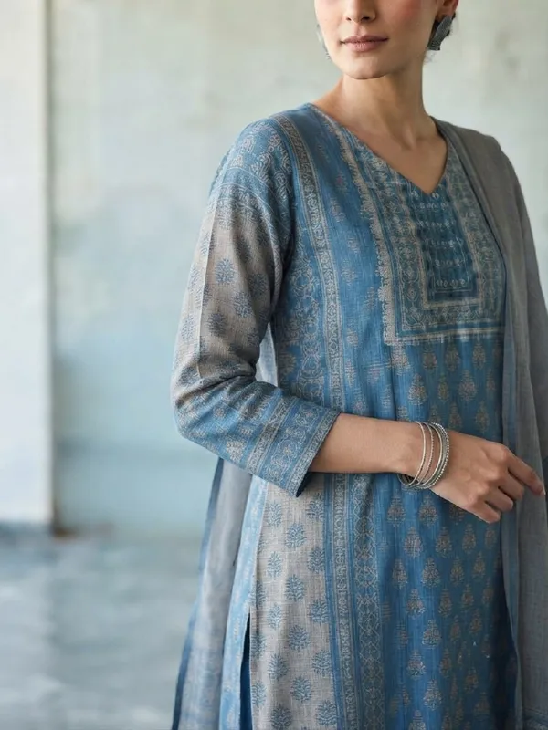 Women_Floral_Printed_Pure_Kota_Doriya_Kurta_with_Trousers_&_Dupatta_Set