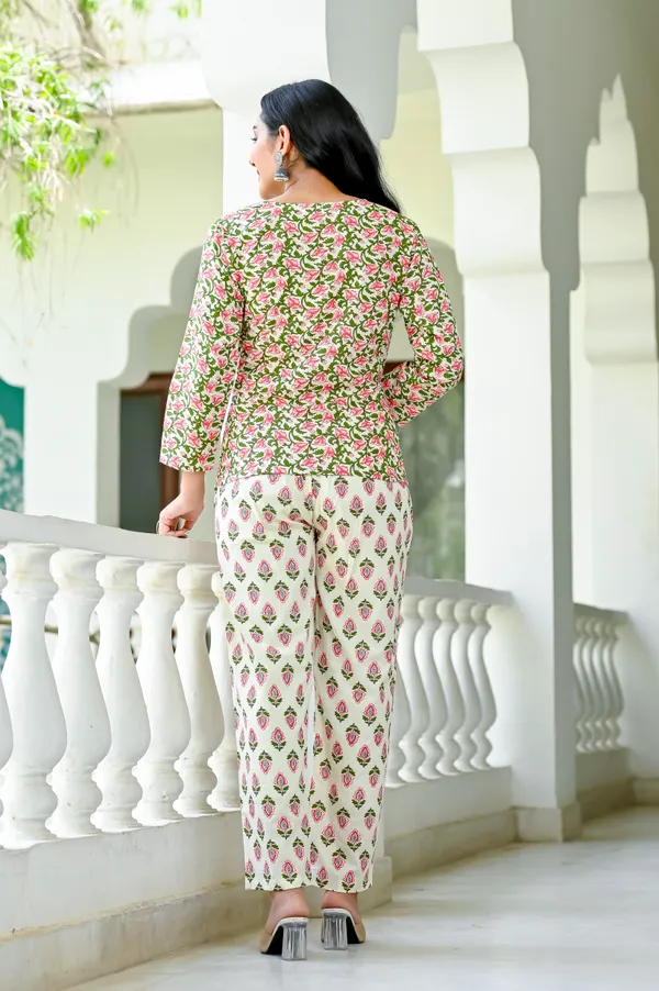 Off-White_Floral_Printed_Pure_Cotton_Co-Ord_Set_For_Women