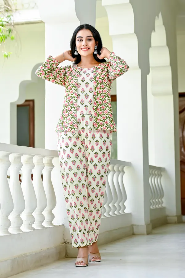 Off-White_Floral_Printed_Pure_Cotton_Co-Ord_Set_For_Women