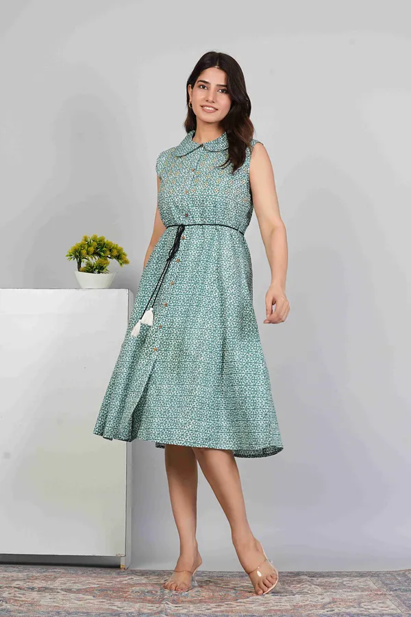 Stylish_Green_A-Line_Sleeveless_Printed_Dress