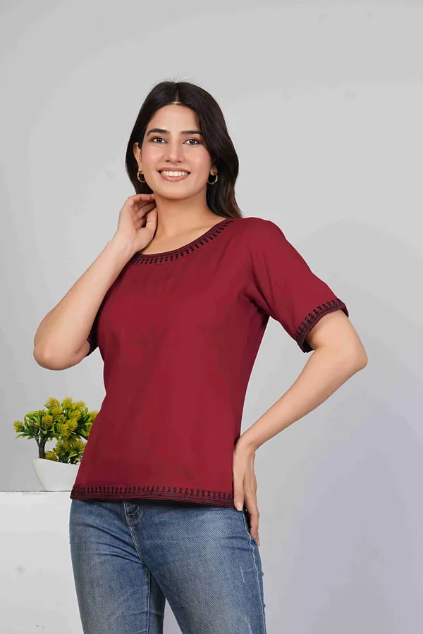 Embroidered_Round_Neck_Tunic_for_Women