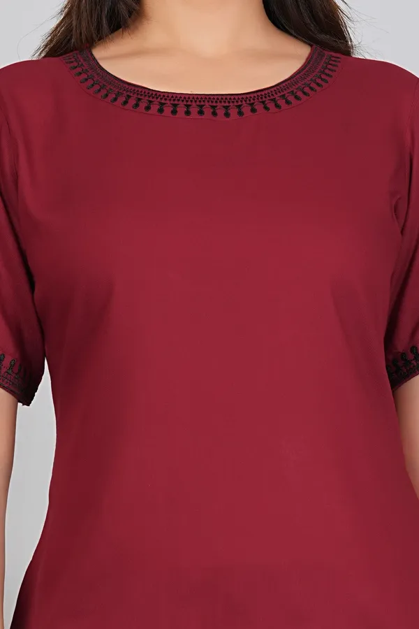 Embroidered_Round_Neck_Tunic_for_Women