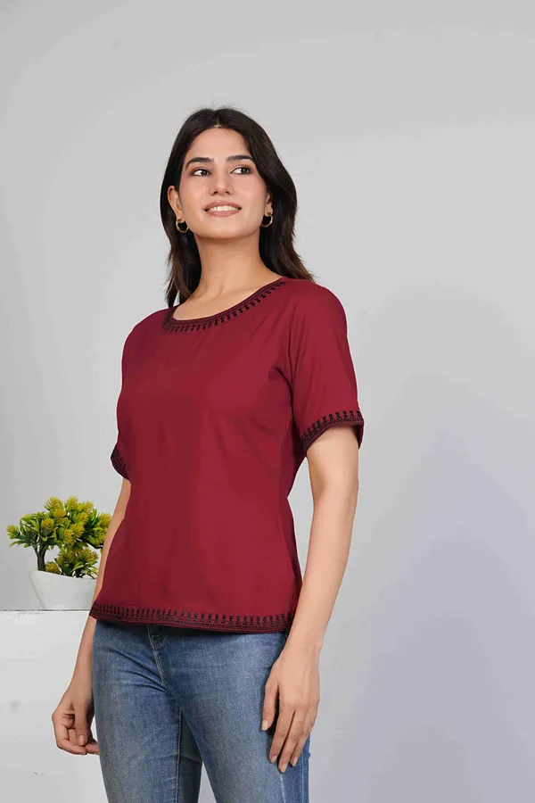 Embroidered_Round_Neck_Tunic_for_Women