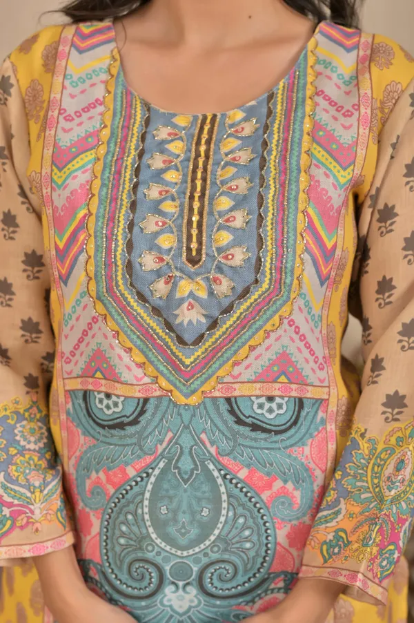 Women_Abstract_Printed_Straight_Shimmer_Kurta_with_Trousers_&_Dupatta