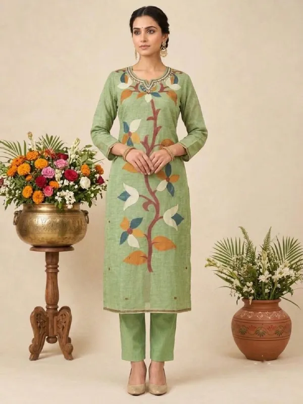 Green_Floral_Beads_&_Stones_Embellished_Chanderi_Jacquard_Kurta_Set_with_Trousers_&_Dupatta