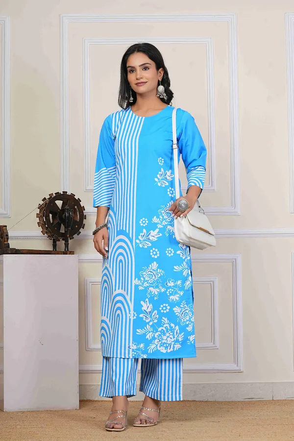 Women_Silk_Blend_Striped_Printed_Straight_Kurta_with_Trousers