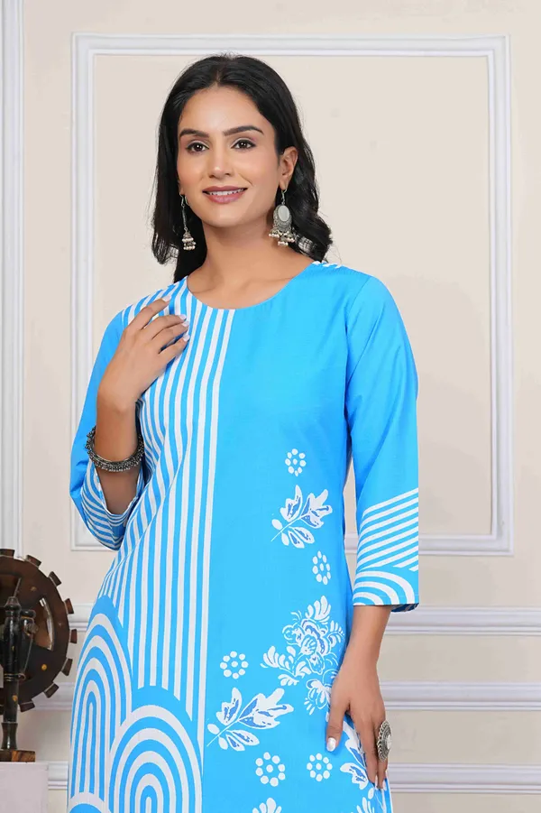 Women_Silk_Blend_Striped_Printed_Straight_Kurta_with_Trousers