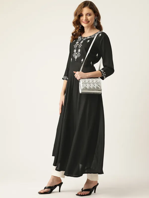 Black_Rayon_Kurta_For_Women