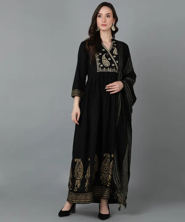 Black_Rayon_Gold_Embroidery_&_Floral__Kurtas__For_Women
