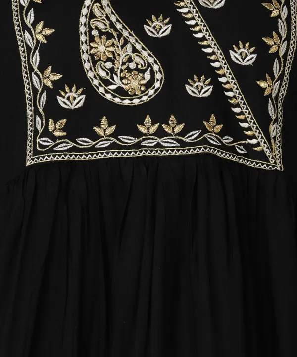 Black_Rayon_Gold_Embroidery_&_Floral__Kurtas__For_Women