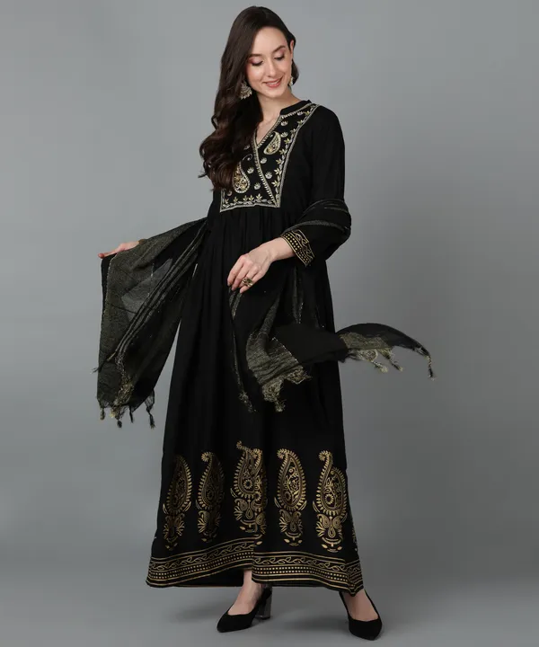 Black_Rayon_Gold_Embroidery_&_Floral__Kurtas__For_Women