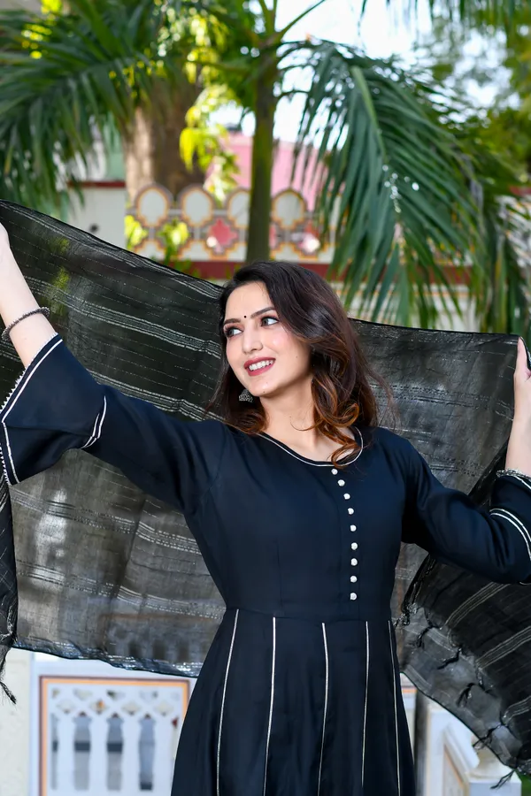 Black_Rayon_Kurtas_For_Women