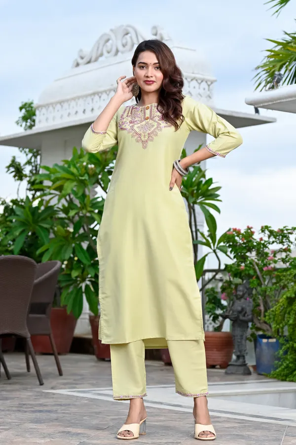 Green_Muslin_Co-Ord_Set_For_Women