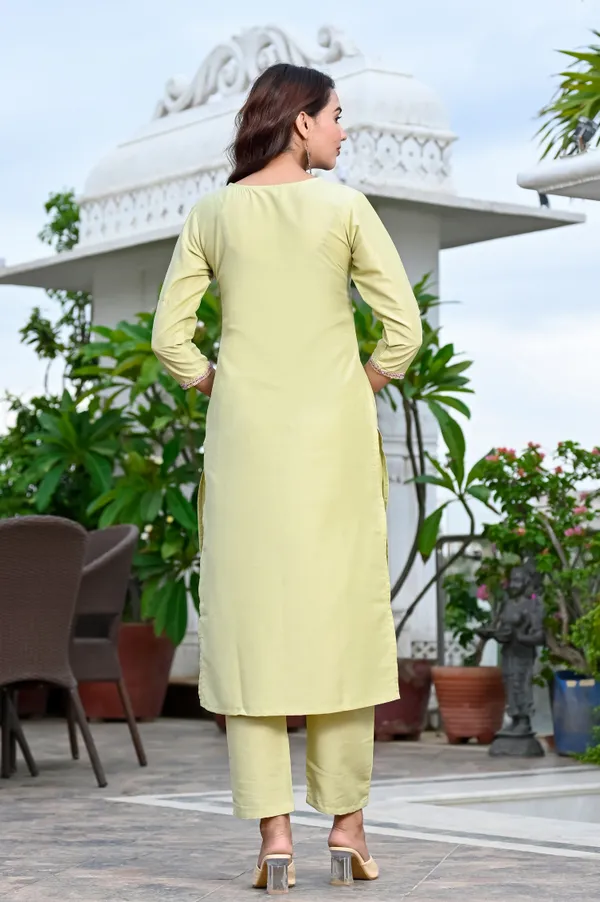 Green_Muslin_Co-Ord_Set_For_Women