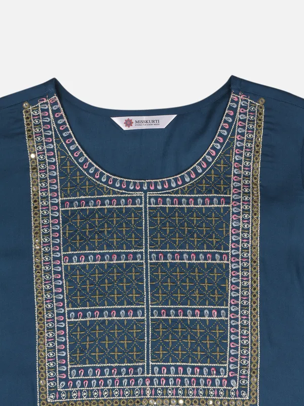 Teal_Blue_Rayon_Kurta_For_Women