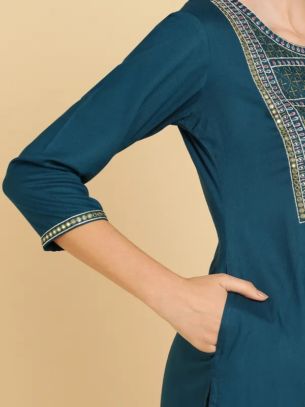 Teal_Blue_Rayon_Kurta_For_Women