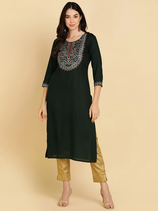 Green_Rayon_Kurta_For_Women
