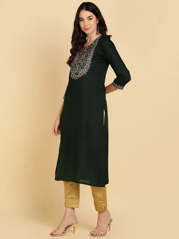 Green_Rayon_Kurta_For_Women