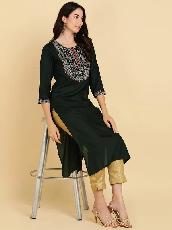 Green_Rayon_Kurta_For_Women