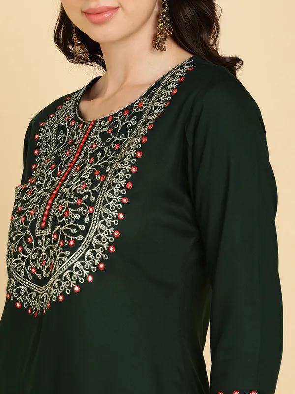 Green_Rayon_Kurta_For_Women