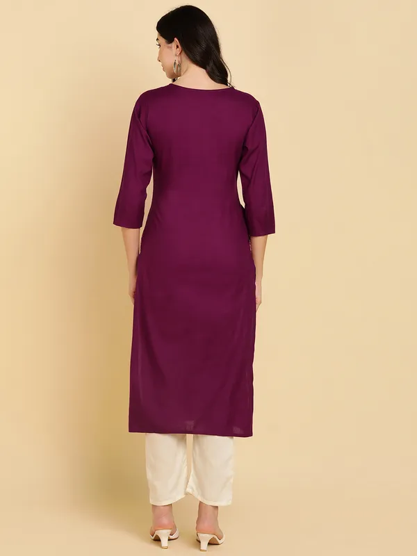 Purple_Floral_Embroidered_Straight_Kurta_For_Women