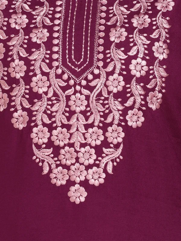 Purple_Floral_Embroidered_Straight_Kurta_For_Women