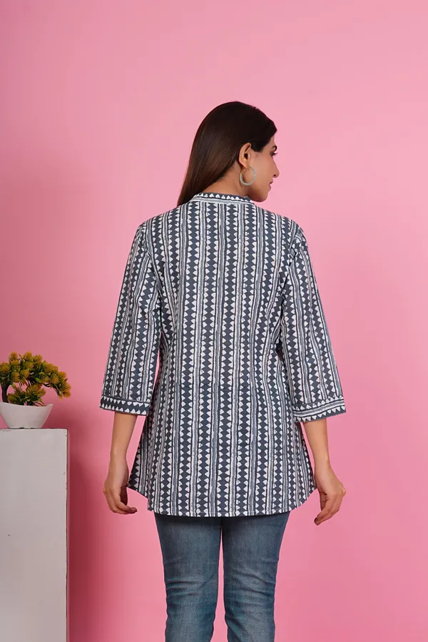 Geometric_Printed_Mandarin_Collar_Tunic_for_Women