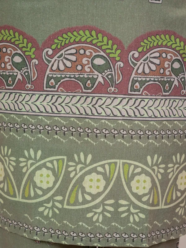 Women_Ethnic_Motifs_Printed_Thread_Work_Kurta_with_Trousers_&_Dupatta