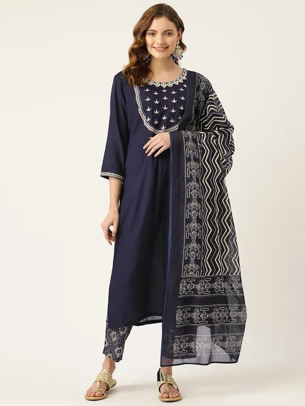 Blue_Rayon_Kurta_Set_For_Women