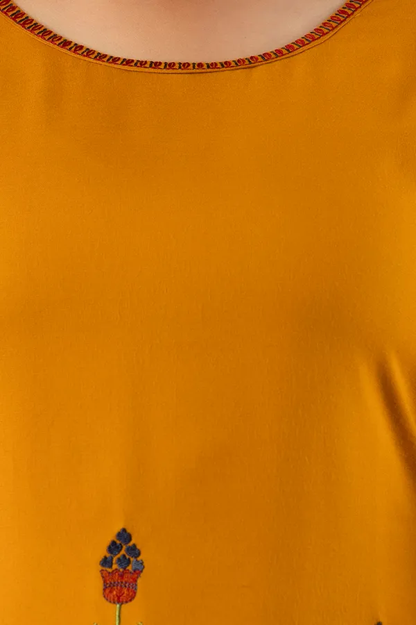 Yellow_Rayon_Regular_Fit_Tops_&_Tunics_For_Women