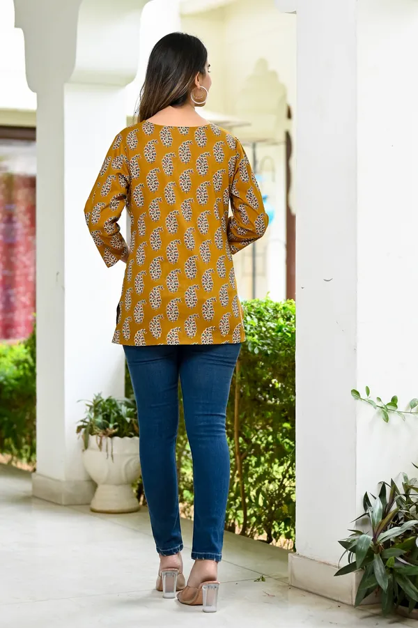 Yellow_Cotton_Printed_Regular_Fit_Tops_&_Tunics_For_Women