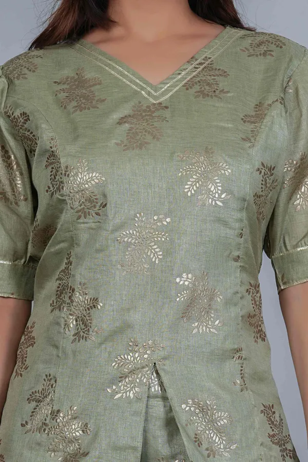 Women_Printed_Chanderi_Silk_Straight_Kurta_with_Palazzos