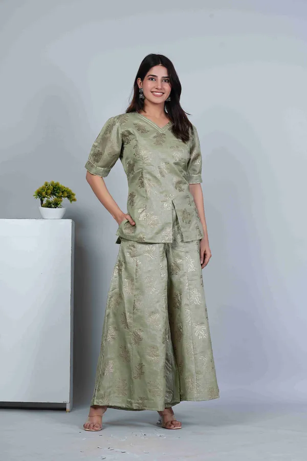 Women_Printed_Chanderi_Silk_Straight_Kurta_with_Palazzos