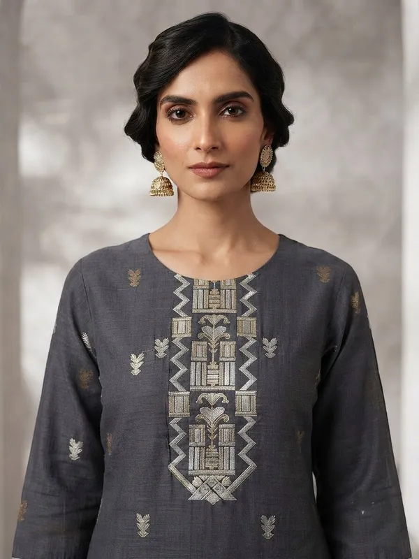 Women_Ethnic_Motifs_Printed_Chanderi_Jacquard_Kurta_Palazzos_&_Dupatta