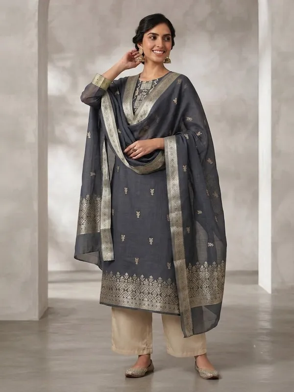 Women_Ethnic_Motifs_Printed_Chanderi_Jacquard_Kurta_Palazzos_&_Dupatta