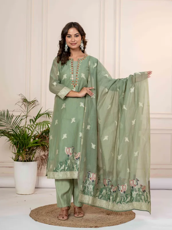 Women_Ethnic_Motifs_Printed_Mirror_Work_Kurta_Set_with_Trousers_&_Dupatta