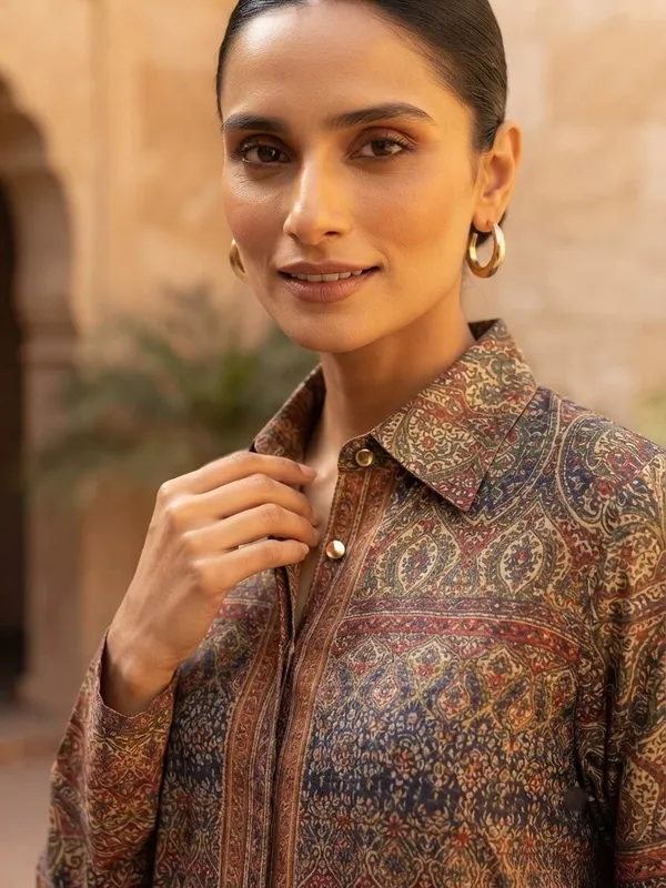 Women_Ethnic_Motifs_Printed_Spread_Collar_Long_Sleeves_Shirt_with_Palazzos