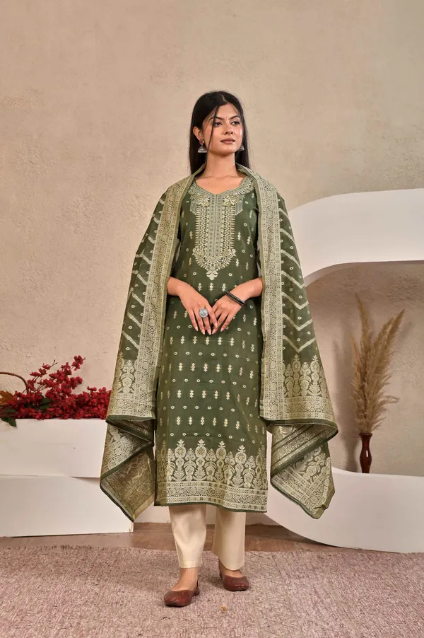 Women_Ethnic_Motifs_Printed_Straight_Kurta_Set_with_Trousers_&_Dupatta