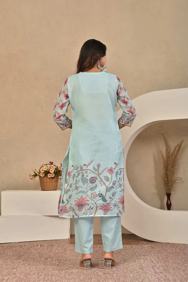 Women_Ethnic_Motifs_Printed_V-Neck_Straight_Kurta_Trousers_&_Dupatta_Set