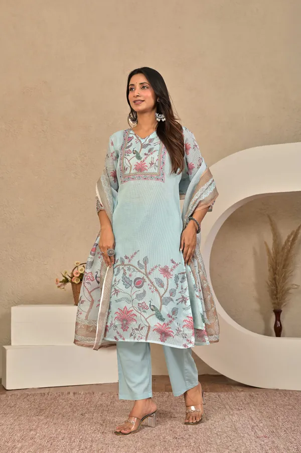 Women_Ethnic_Motifs_Printed_V-Neck_Straight_Kurta_Trousers_&_Dupatta_Set