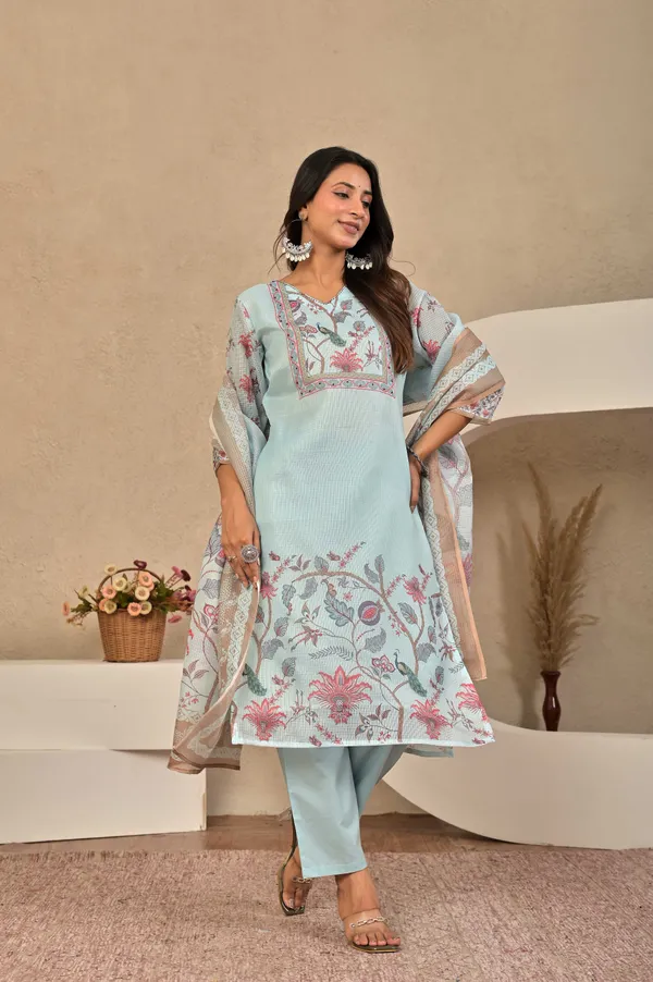 Women_Ethnic_Motifs_Printed_V-Neck_Straight_Kurta_Trousers_&_Dupatta_Set