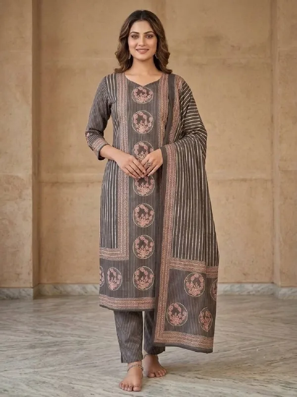 Women_Floral_Printed_Regular_Kurta_with_Palazzos_&_Dupatta