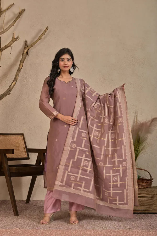 Women_Floral_Printed_Round_Neck_Hand_Work_Kurta_with_Trousers_&_Dupatta