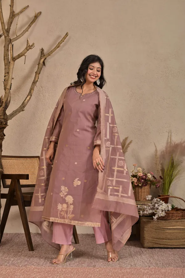 Women_Floral_Printed_Round_Neck_Hand_Work_Kurta_with_Trousers_&_Dupatta