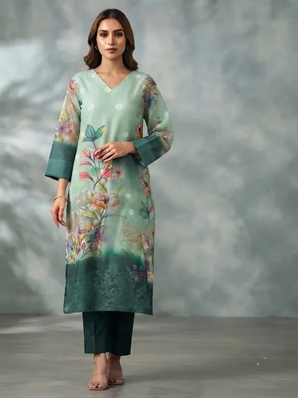 Women_Floral_Printed_Straight_Kurta_with_Trousers_&_Dupatta