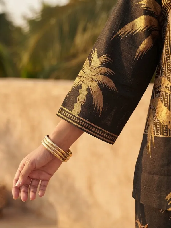 Women_Floral_Printed_V-Neck_Tunic_with_Matching_Trousers_Co-Ord_Set